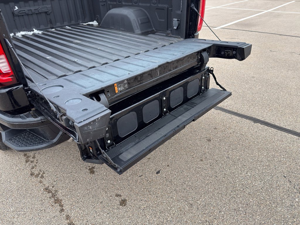 Used 2024 GMC Sierra 1500 AT4 w/ Technology Package image 15