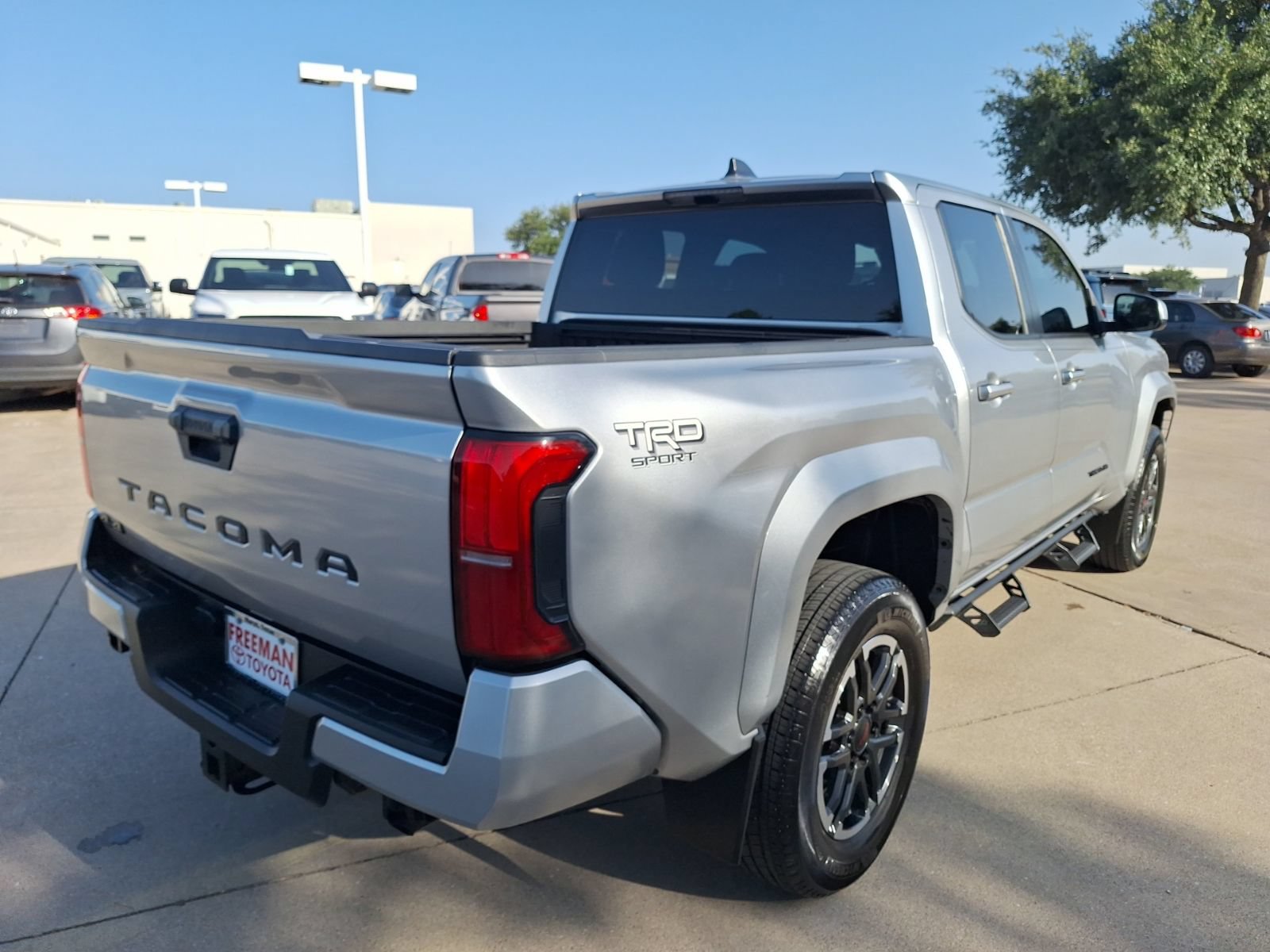 Used 2024 Toyota Tacoma TRD Sport AWD/4WD image 6