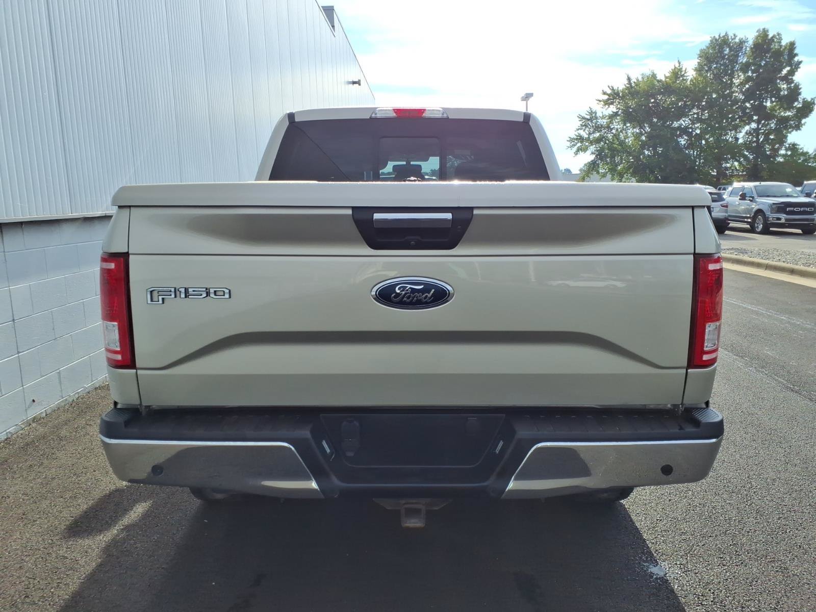 Used 2017 Ford F150 XLT w/ Equipment Group 302A Luxury AWD/4WD image 5