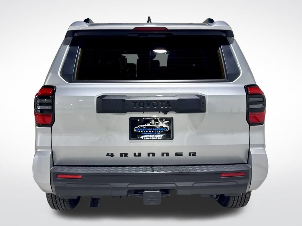 Used 2025 Toyota 4Runner SR5 image 8
