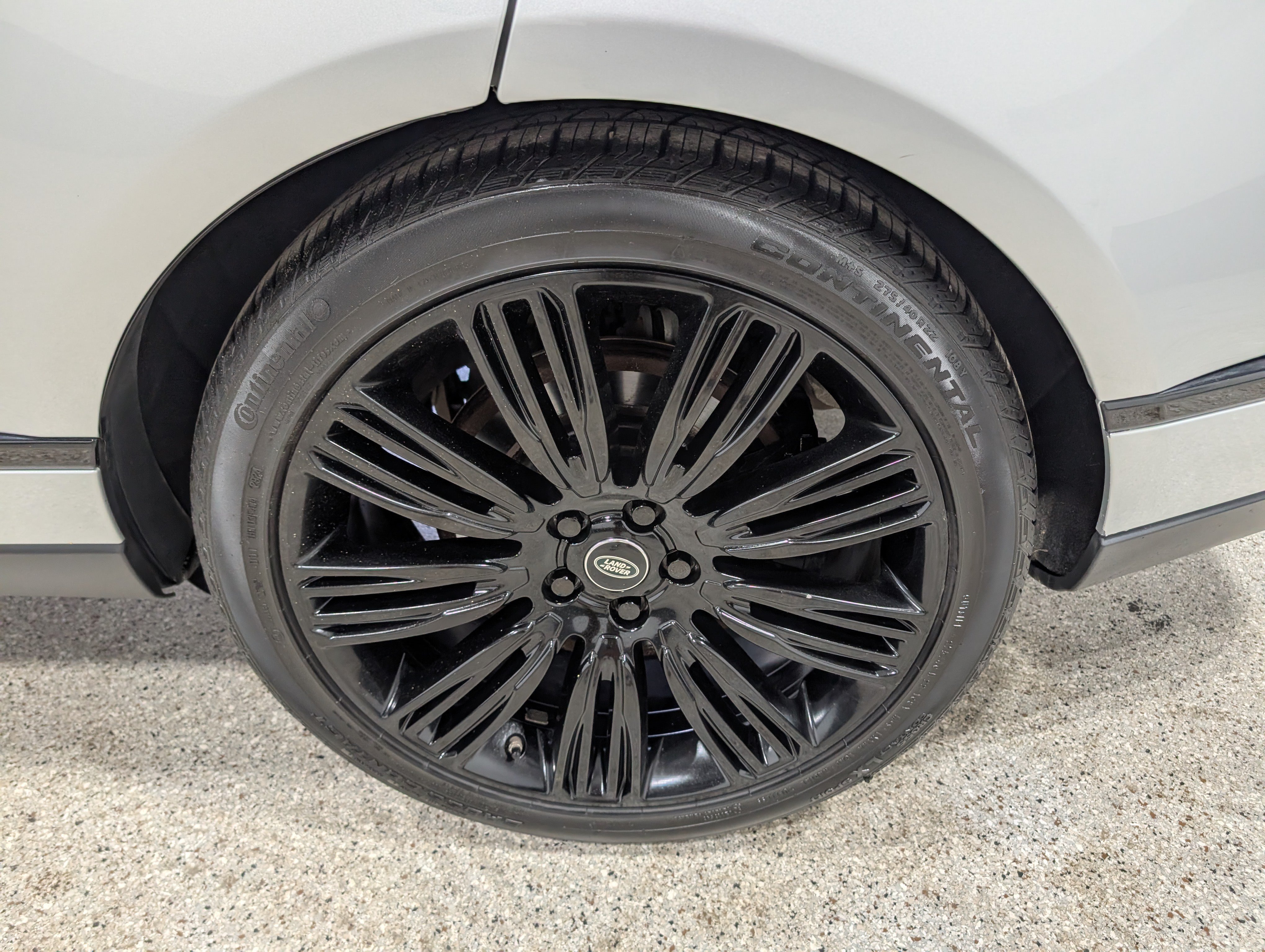 Used 2019 Land Rover Range Rover Long Wheelbase Supercharged AWD/4WD image 9
