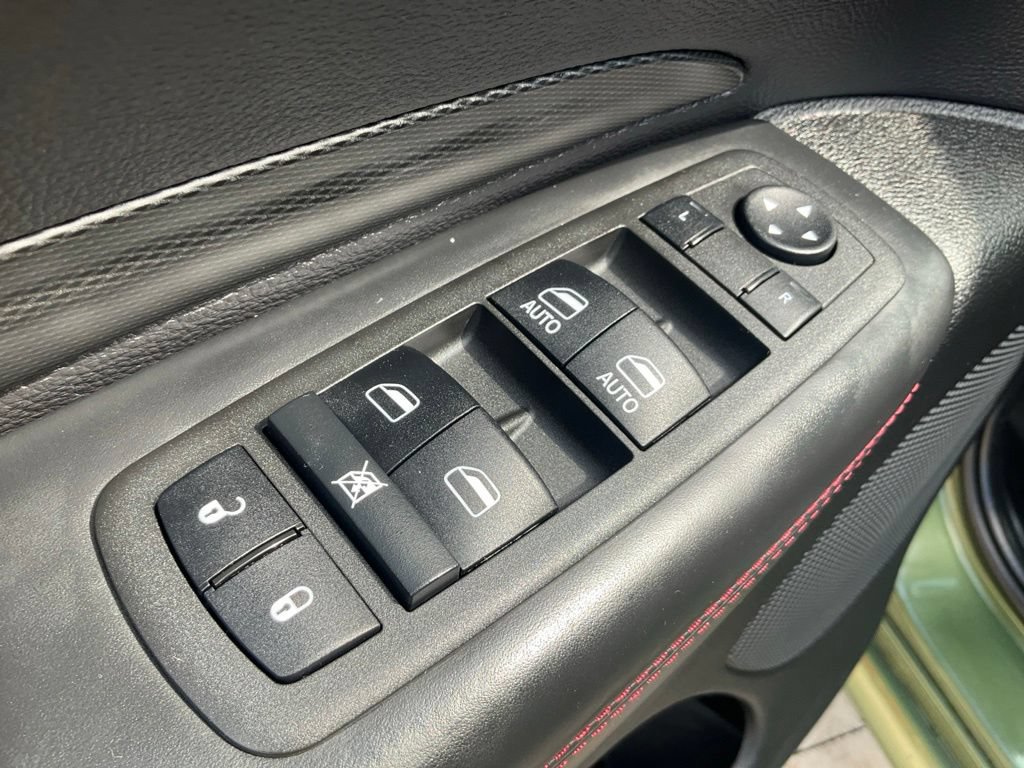 Used 2021 Dodge Durango R/T w/ Tow 'N Go Package AWD/4WD image 6
