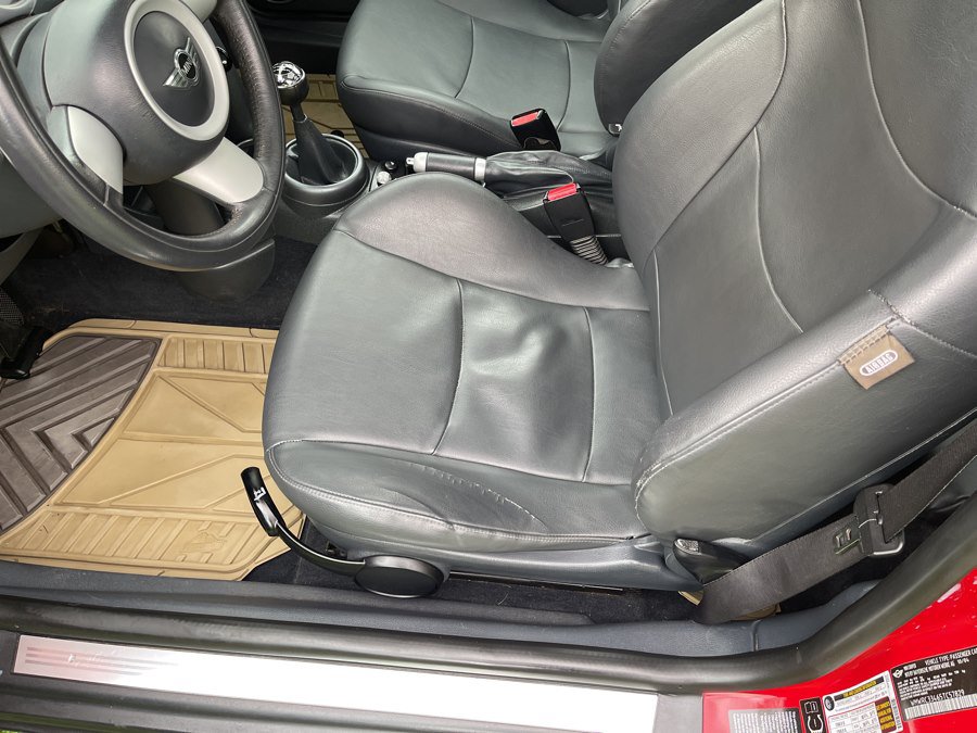 Used 2005 MINI Cooper Hardtop FWD image 10
