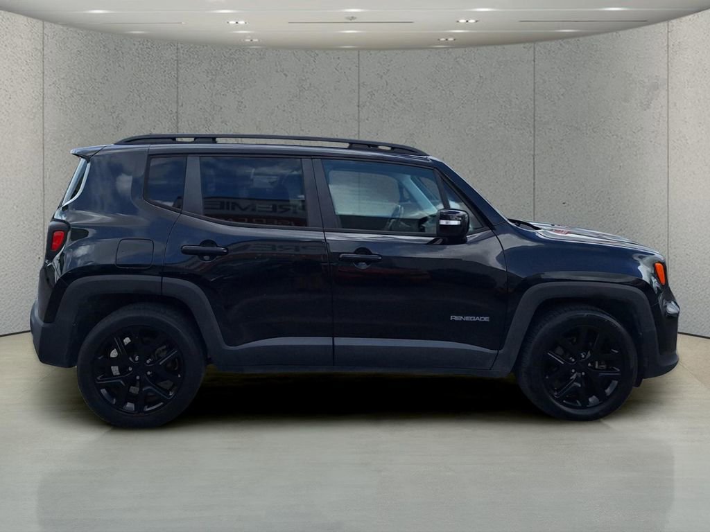 Used 2019 Jeep Renegade Altitude w/ Quick Order Package 2XM FWD image 6