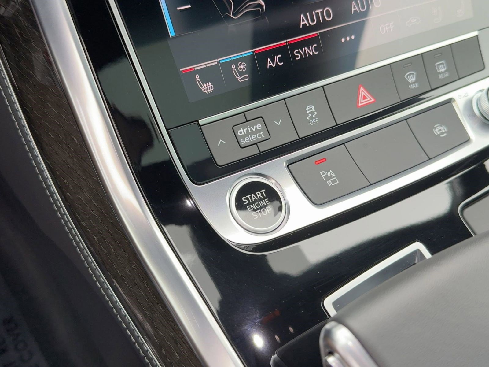 Used 2025 Audi Q7 2.0T Premium Plus w/ Premium Plus Package image 18