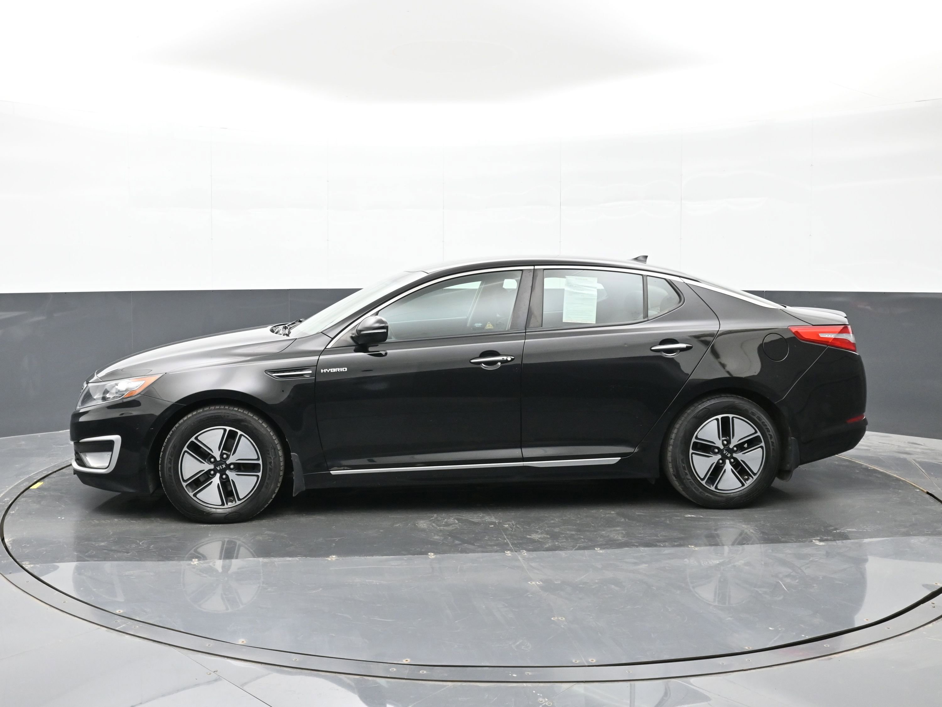 Used 2013 Kia Optima LX w/ Hybrid Convenience Pkg FWD image 9