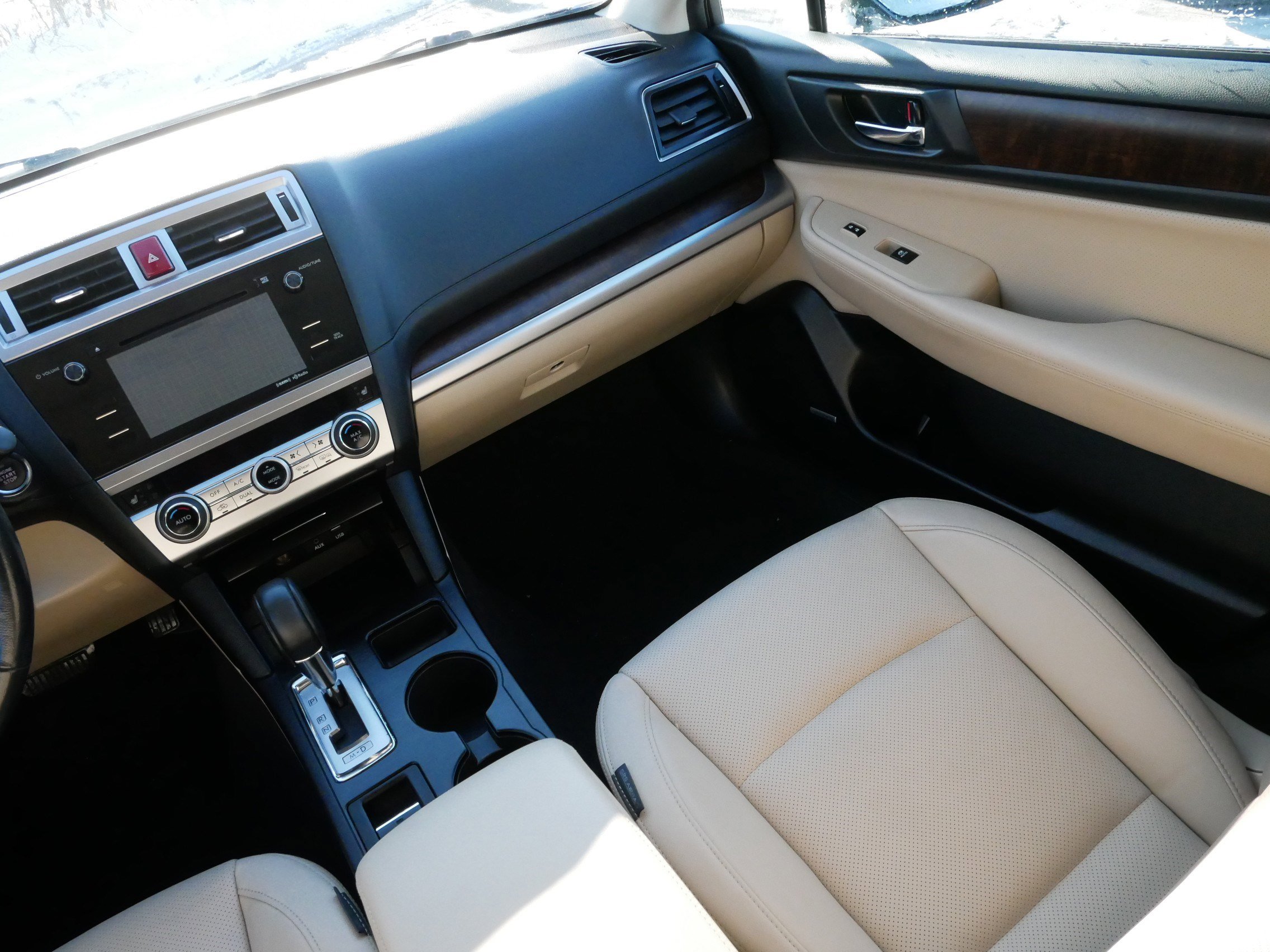 Used 2015 Subaru Outback 2.5i Limited image 11