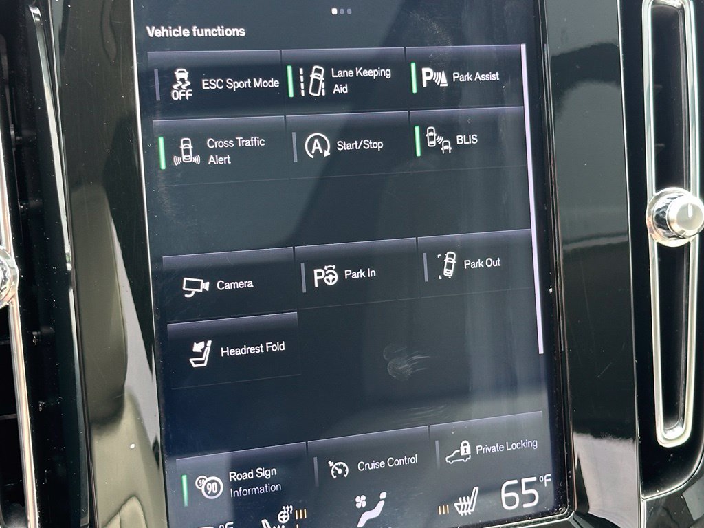 Used 2019 Volvo XC40 T5 Momentum AWD/4WD image 27