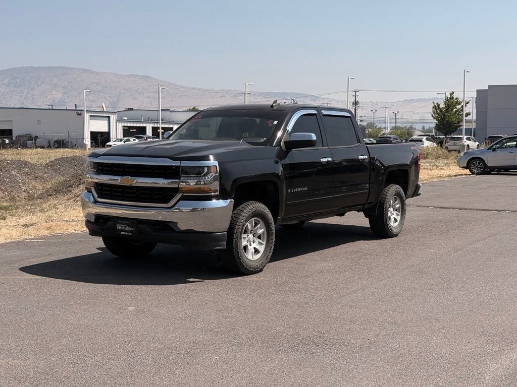 Used 2018 Chevrolet Silverado 1500 LT AWD/4WD image 8