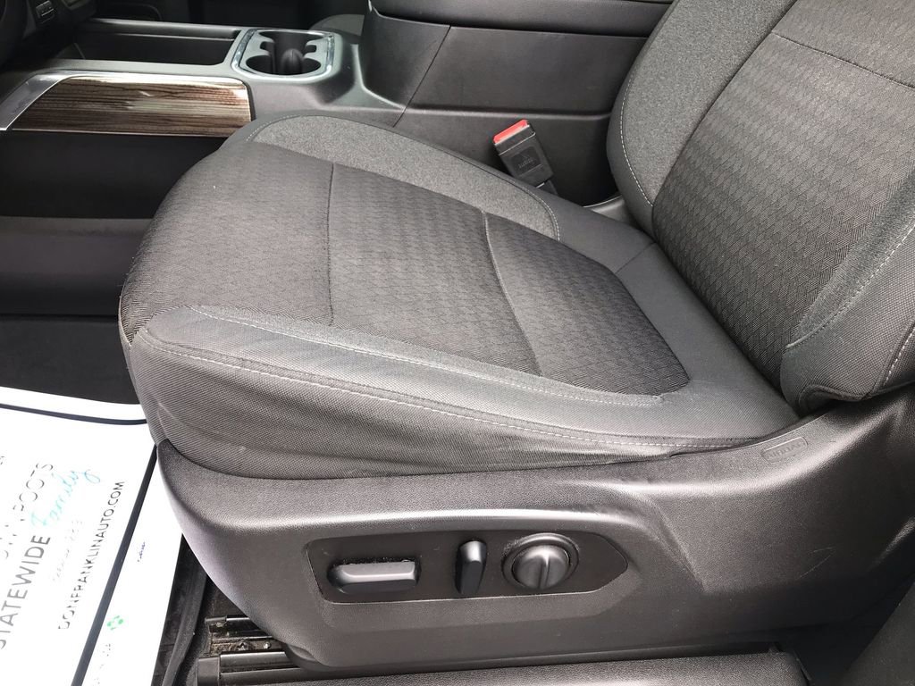 Used 2020 Chevrolet Silverado 1500 LT Trail Boss image 12