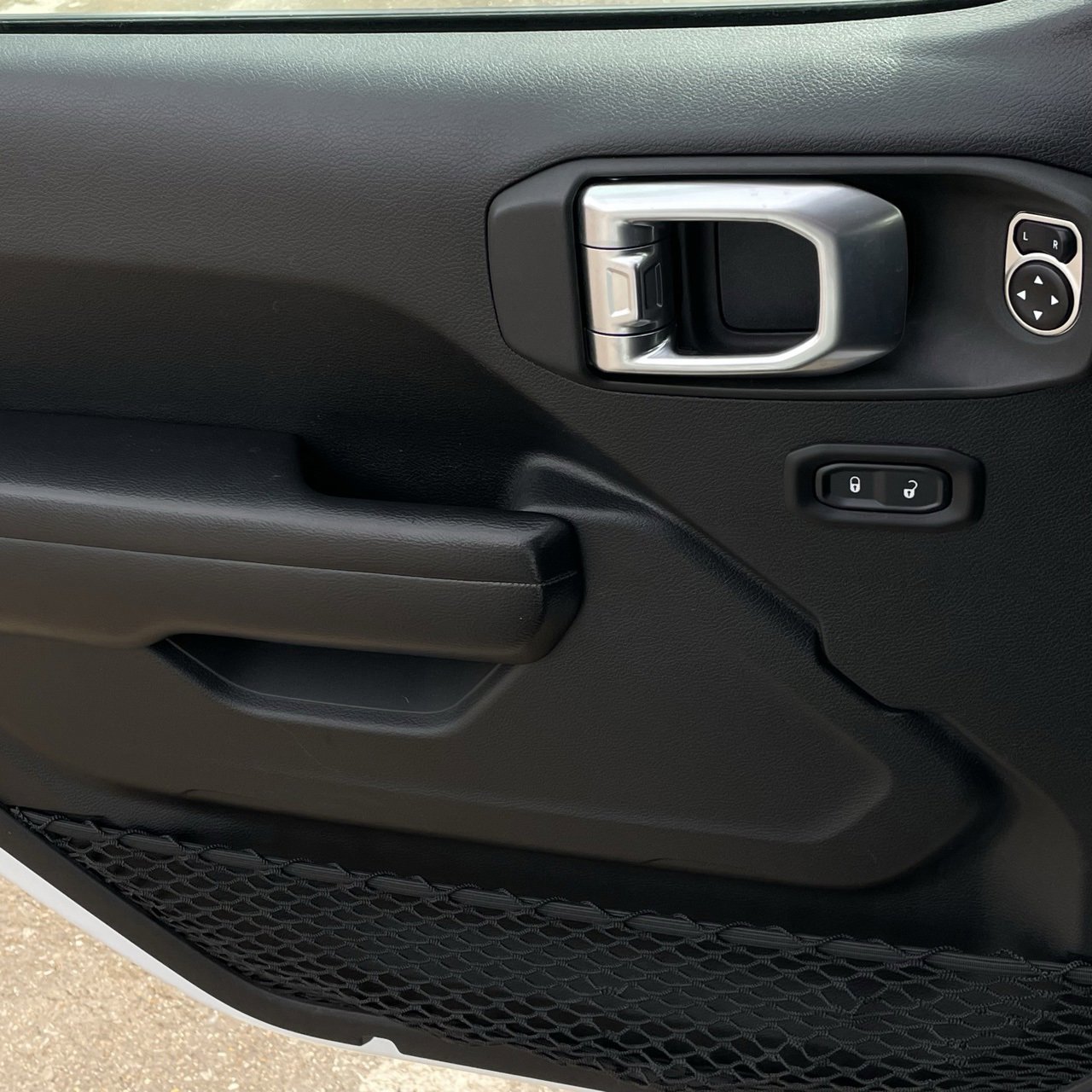 Used 2020 Jeep Wrangler Sport image 22