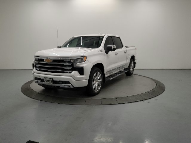 Used 2024 Chevrolet Silverado 1500 High Country w/ High Country Premium Package AWD/4WD image 48