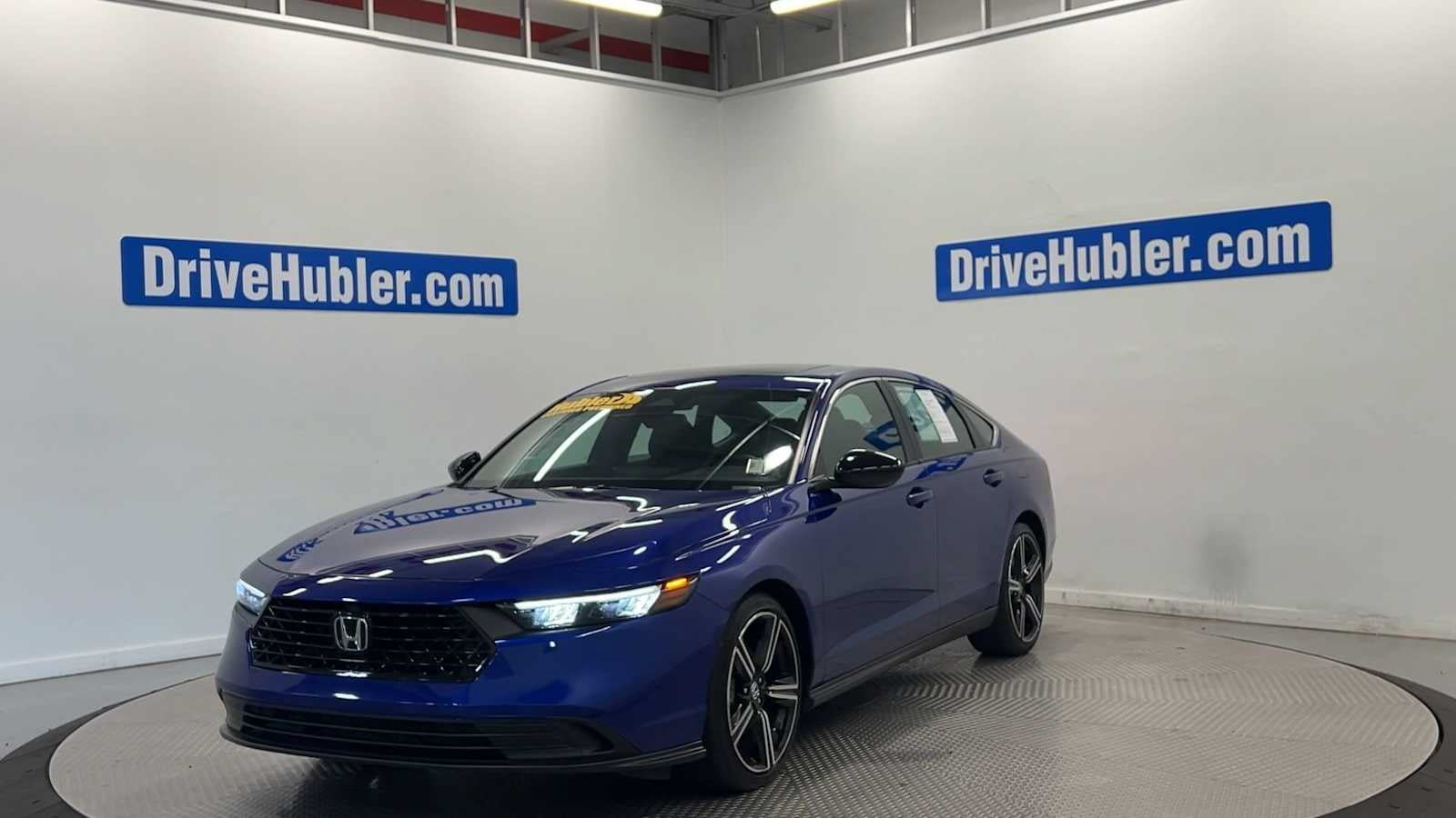 Used 2025 Honda Accord Sport image 4