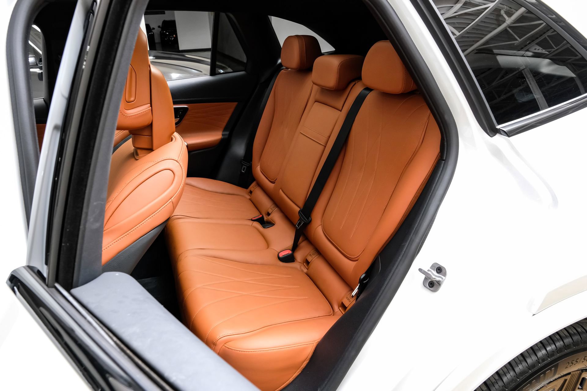 Used 2024 Mercedes-Benz GLC 300 4MATIC image 39