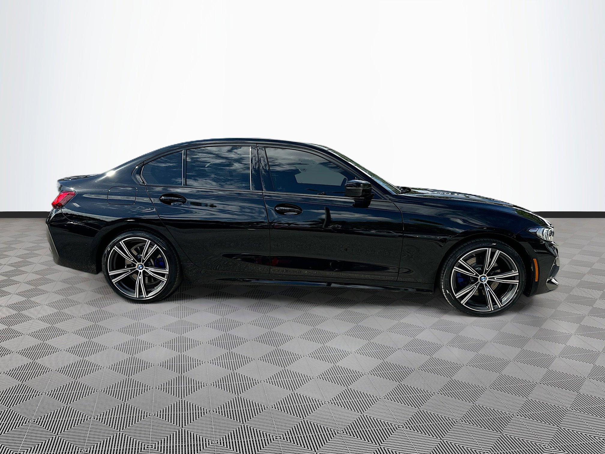 Certified 2024 BMW 330i Sedan w/ Convenience Package image 8
