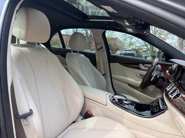 Used 2017 Mercedes-Benz E 300 image 22