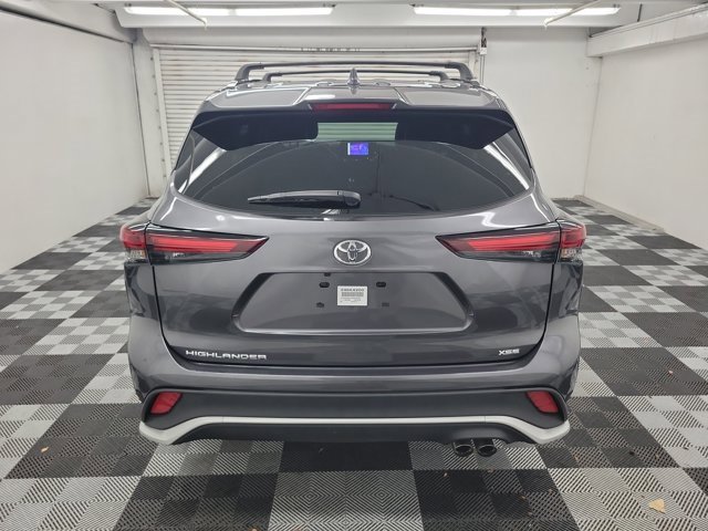 Used 2024 Toyota Highlander LE image 5