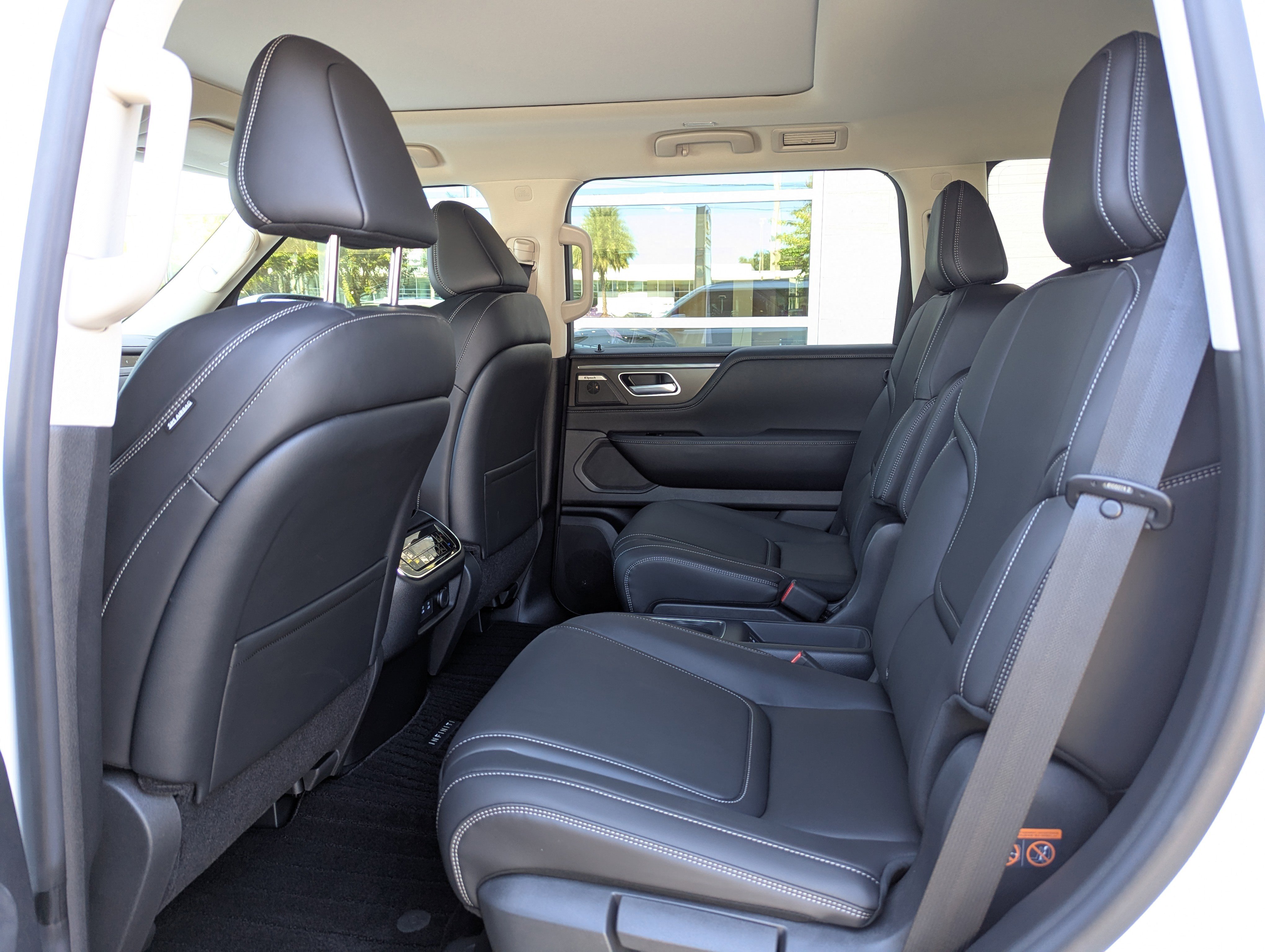New 2026 INFINITI QX80 Pure w/ Cargo Package image 15