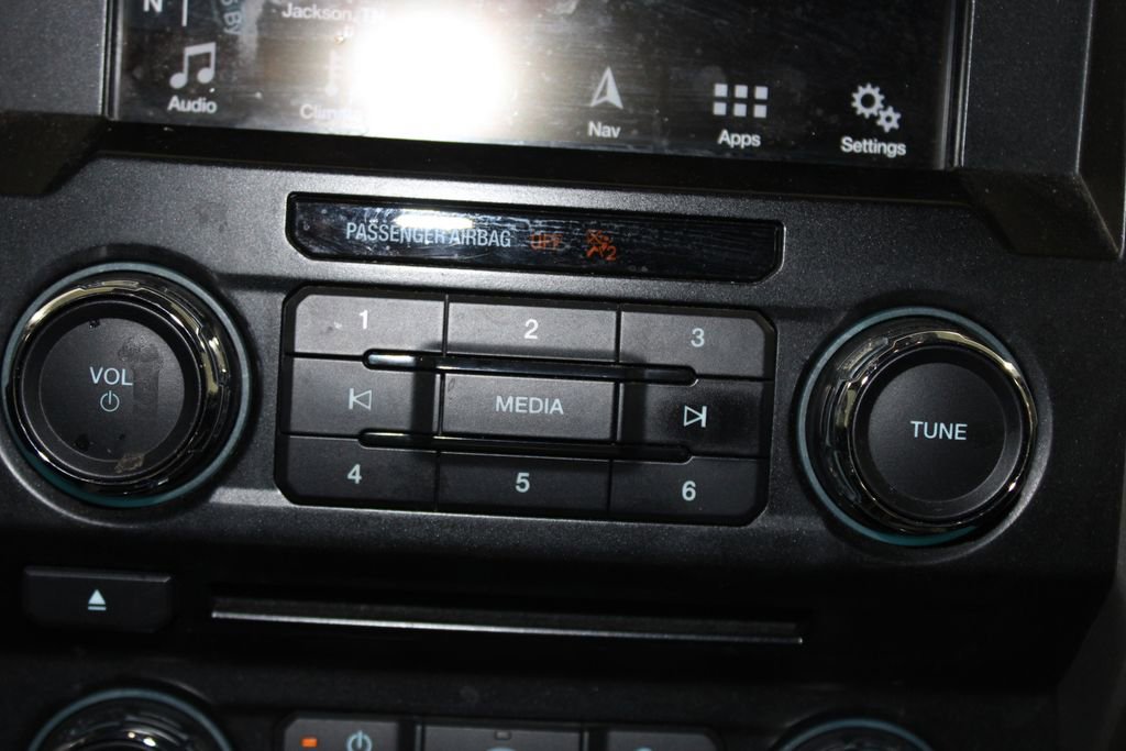 Used 2018 Ford F150 Lariat image 29