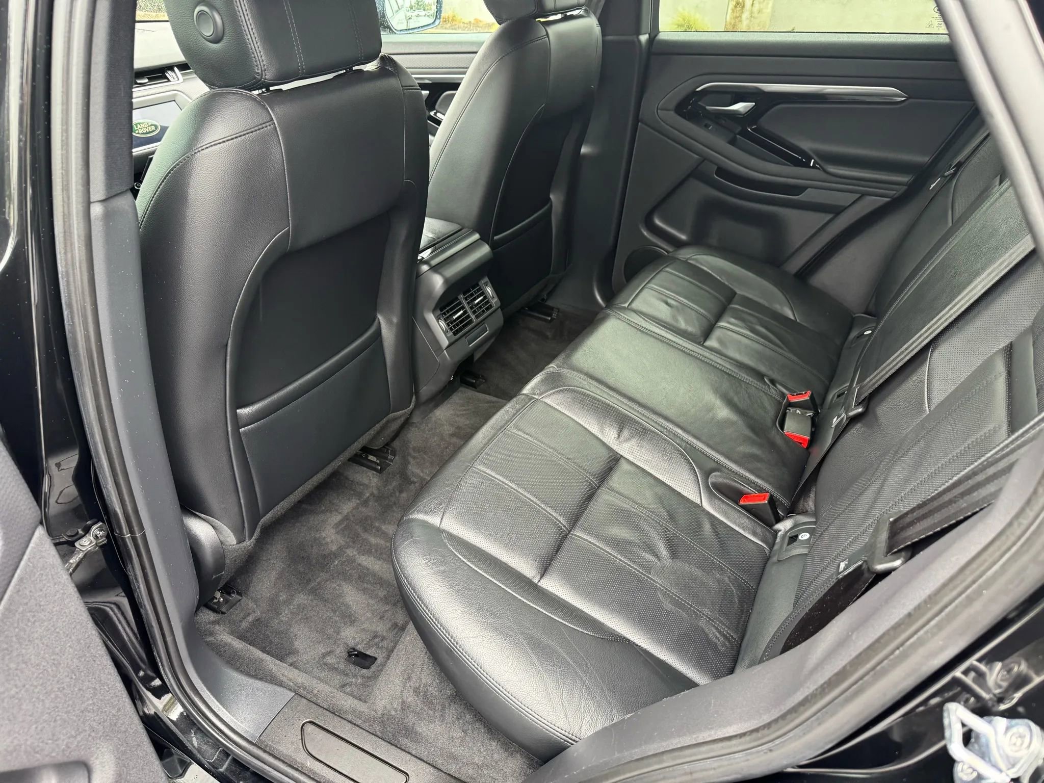 Used 2020 Land Rover Range Rover Evoque S image 29