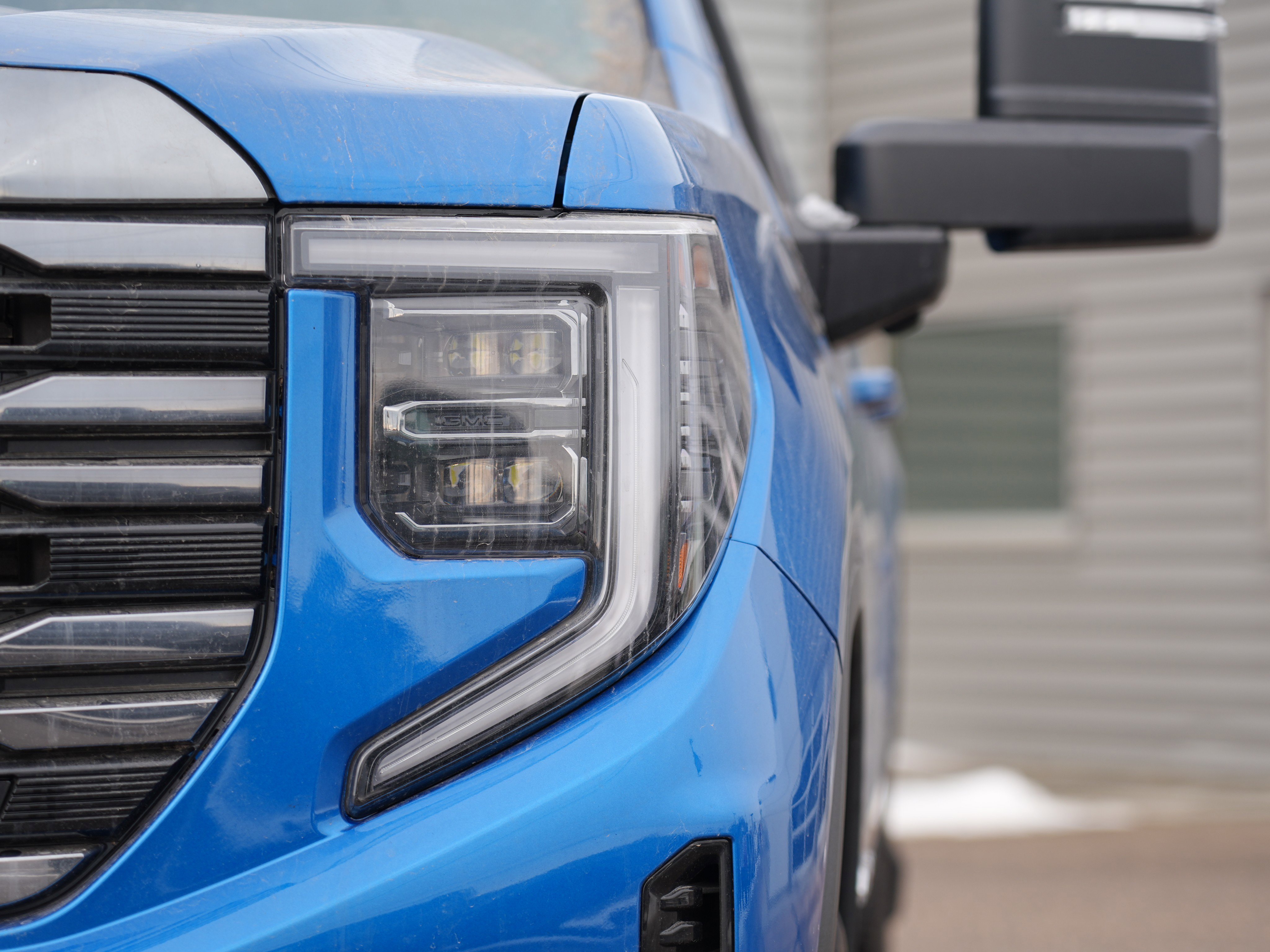 Used 2023 GMC Sierra 1500 AT4 w/ Technology Package AWD/4WD image 11