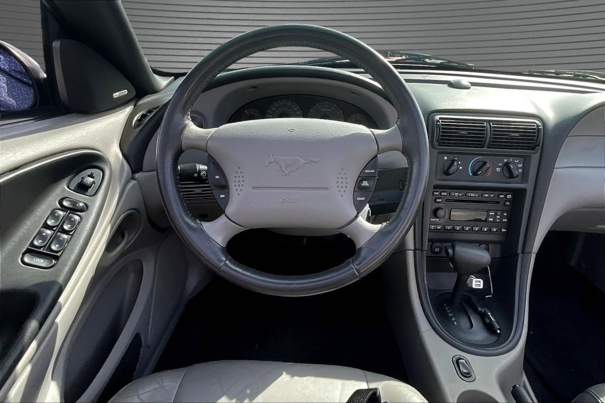 Used 2001 Ford Mustang GT Premium RWD image 8