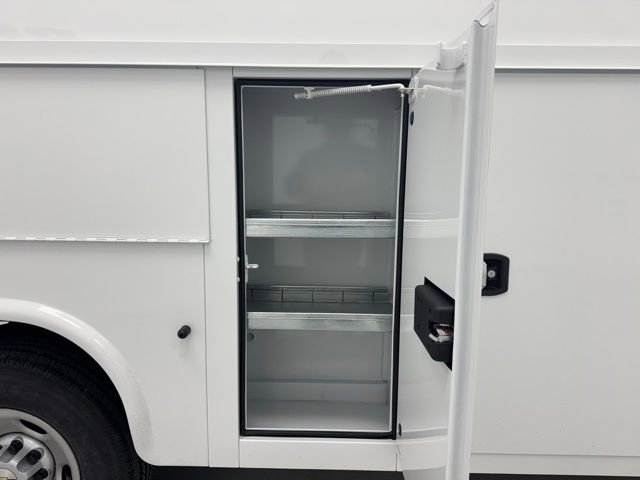 New 2025 Chevrolet Express 3500 w/ Power Convenience Package RWD image 32