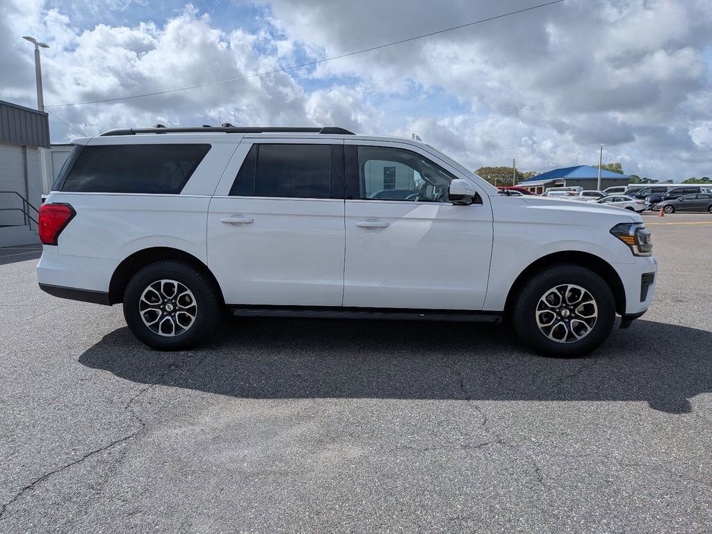 Certified 2024 Ford Expedition Max XLT image 5