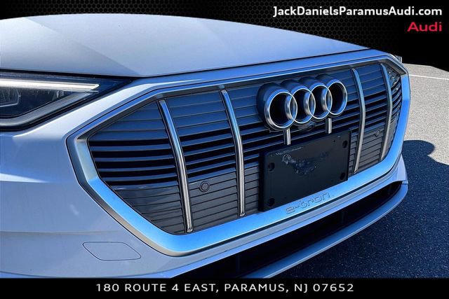 Used 2023 Audi e-tron Premium Plus w/ Premium Plus Package AWD/4WD image 21