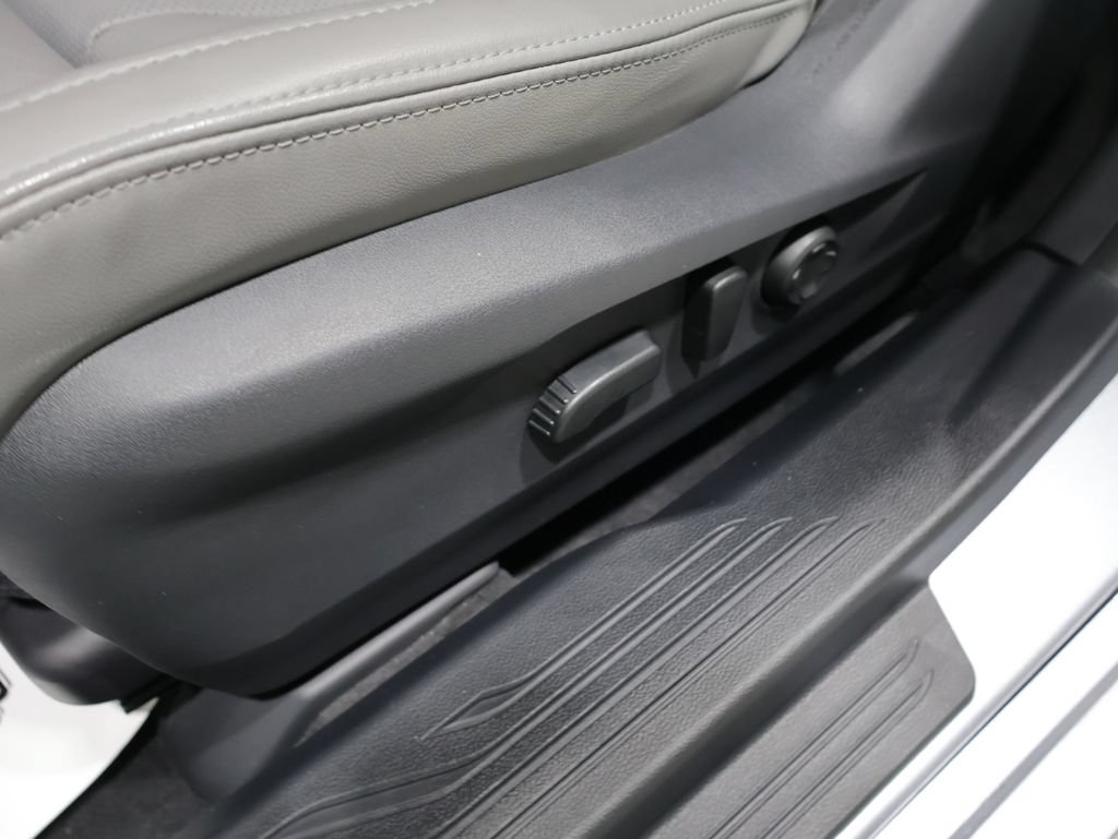 Used 2025 Subaru Legacy Limited AWD/4WD image 11