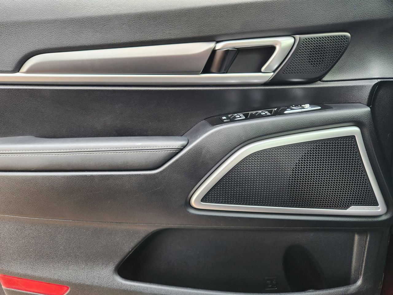 Used 2022 Kia Telluride S image 22