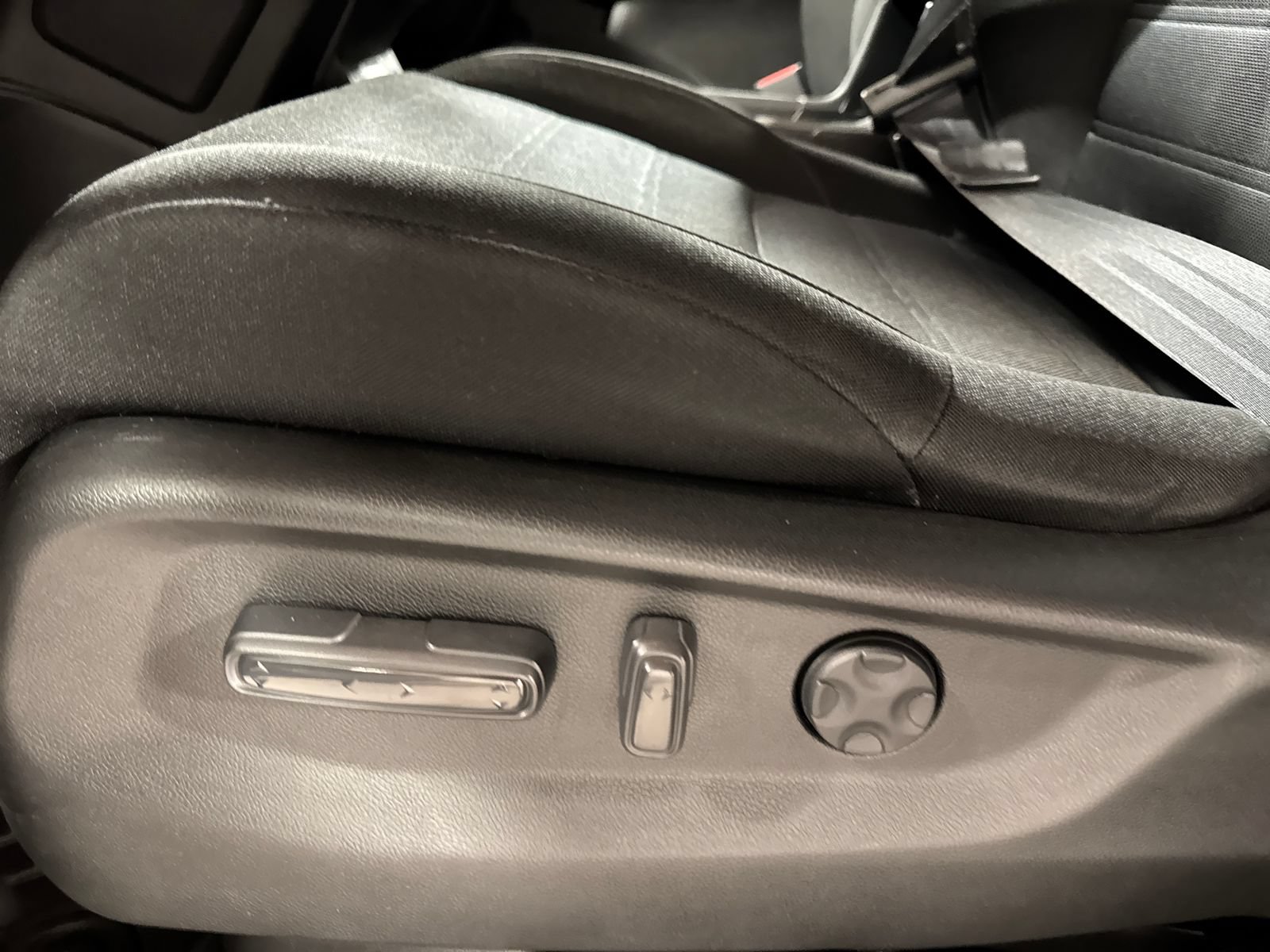 Used 2020 Honda CR-V EX image 17