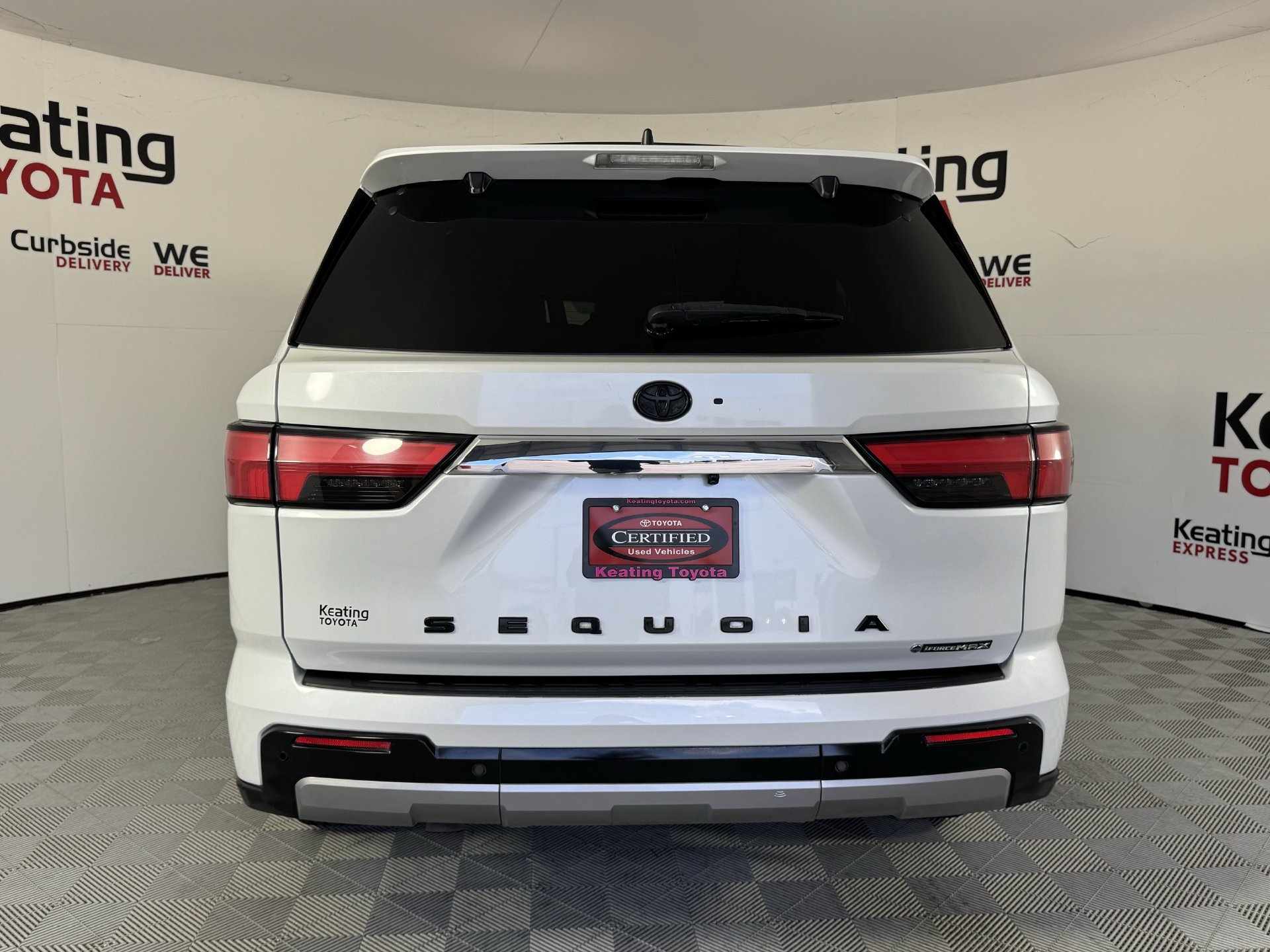 Certified 2025 Toyota Sequoia Limited AWD/4WD image 7