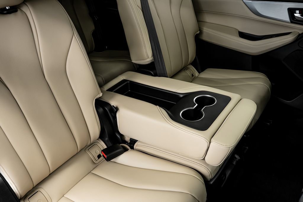 New 2026 Acura MDX SH-AWD image 36