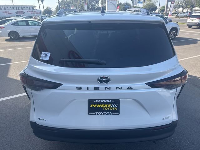 Certified 2026 Toyota Sienna XLE FWD image 9