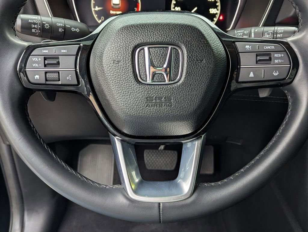 Used 2025 Honda Pilot EX-L image 5