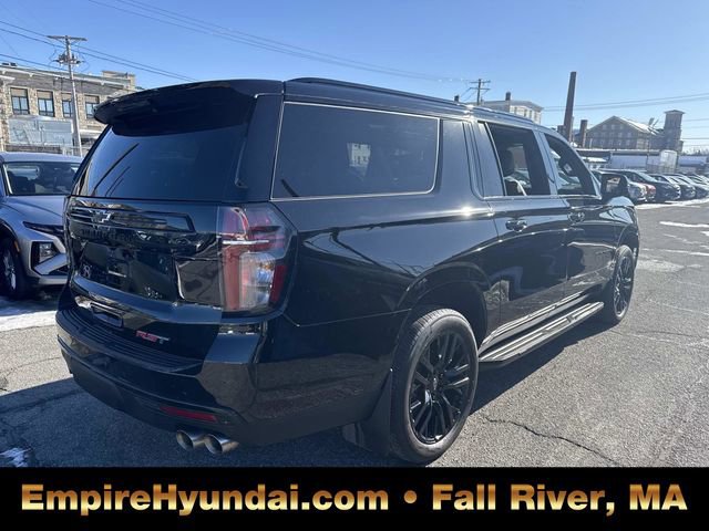 Used 2024 Chevrolet Suburban RST w/ Sport Performance Package image 8