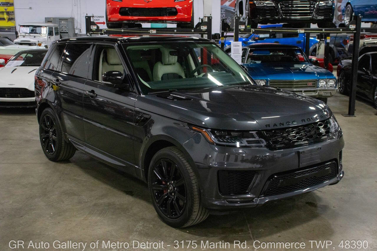 Used 2022 Land Rover Range Rover Sport HST image 9