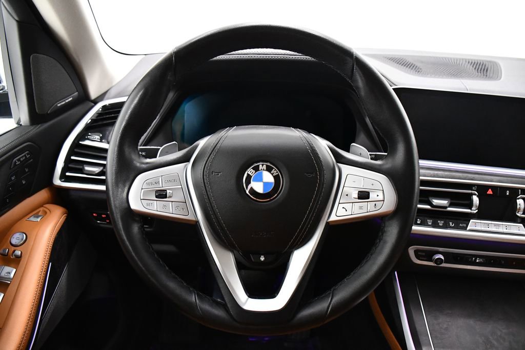 Used 2022 BMW X7 xDrive40i w/ Premium Package image 9