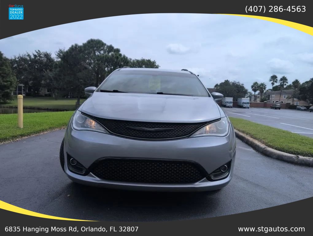 Used 2020 Chrysler Pacifica Touring-L w/ S Appearance Package FWD image 8