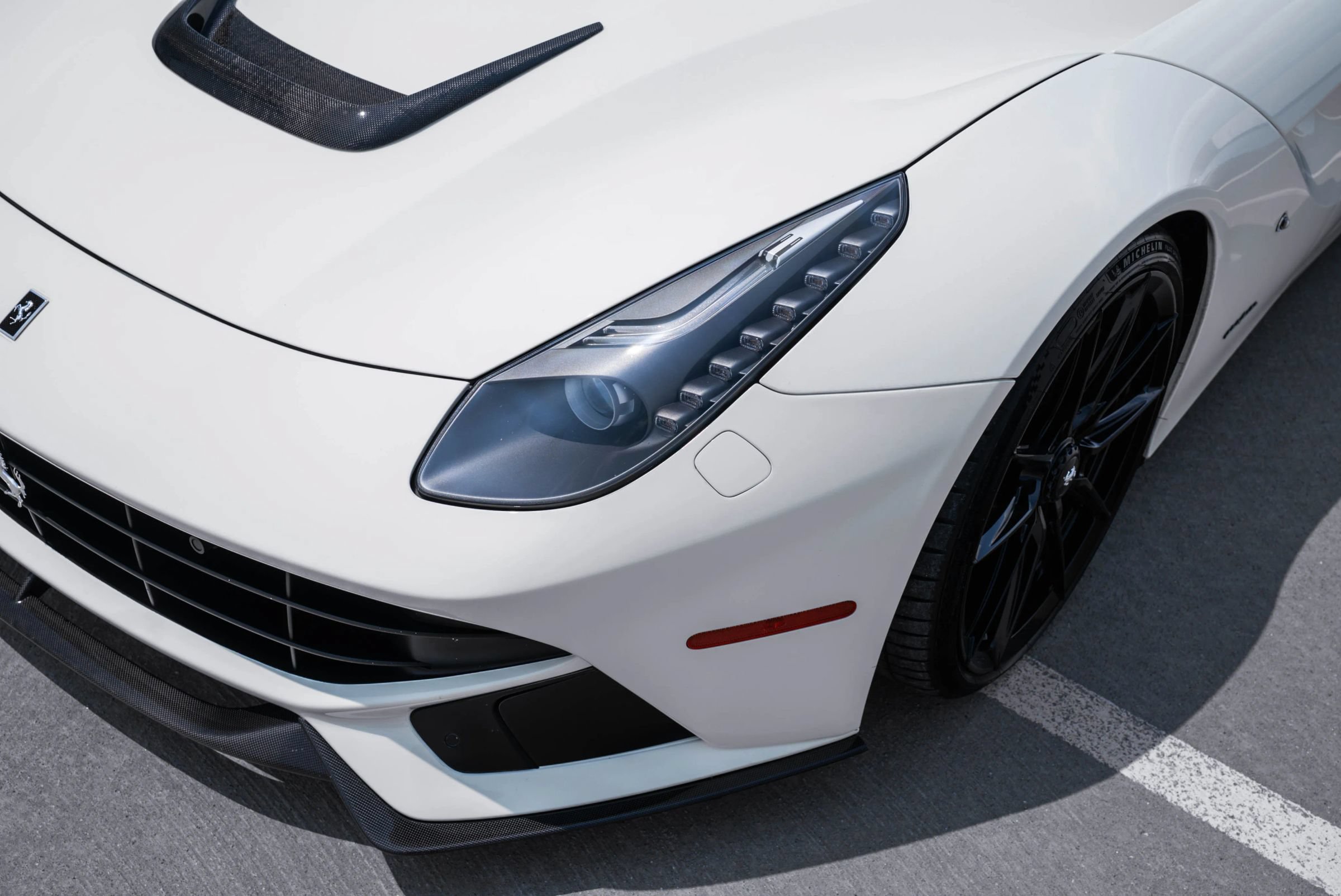Used 2015 Ferrari F12 Berlinetta RWD image 28