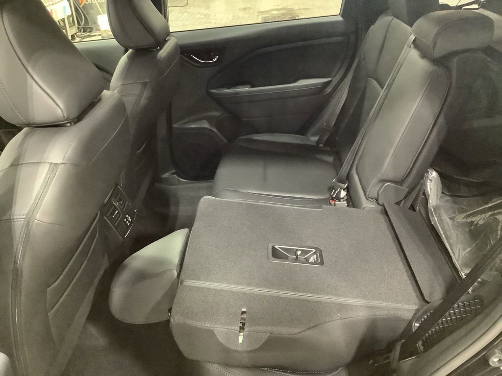 Used 2025 Subaru Forester Limited image 12