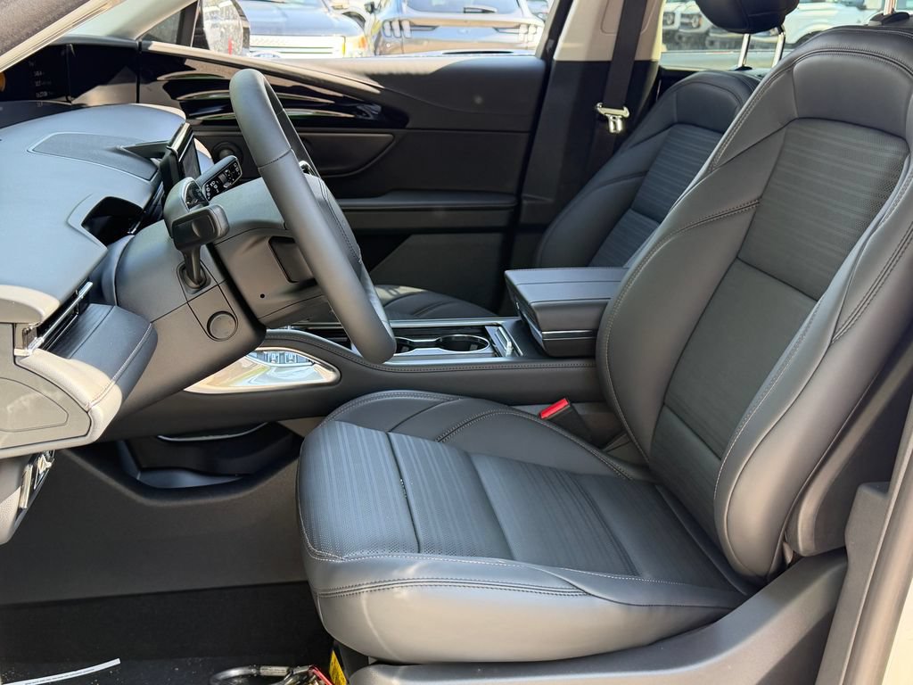 New 2026 Lincoln Nautilus Reserve w/ Jet Appearance Package AWD/4WD image 24