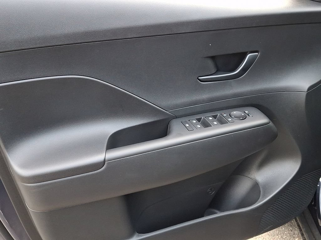 New 2026 Hyundai Kona SEL Sport AWD/4WD image 9