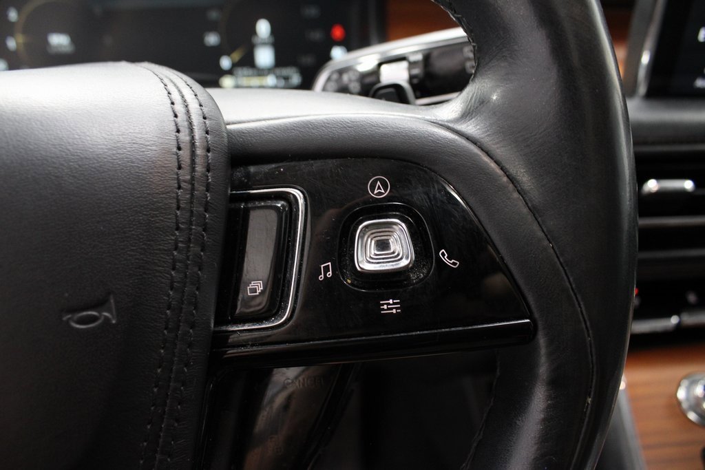 Used 2020 Lincoln Aviator Reserve w/ Equipment Group 201A image 31