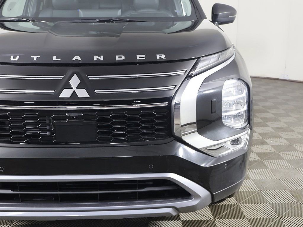 New 2026 Mitsubishi Outlander SE image 16