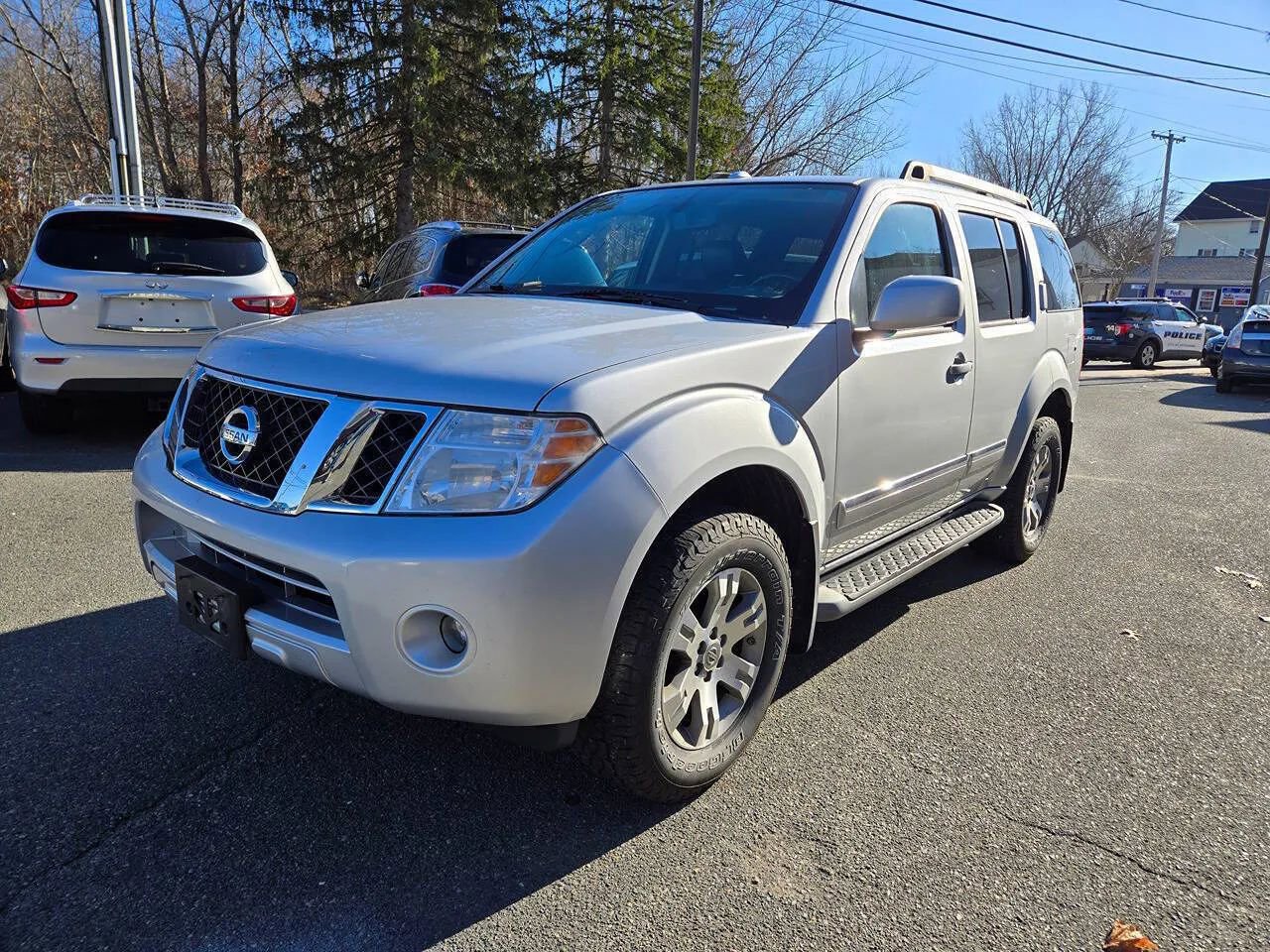 Used 2011 Nissan Pathfinder Silver image 10