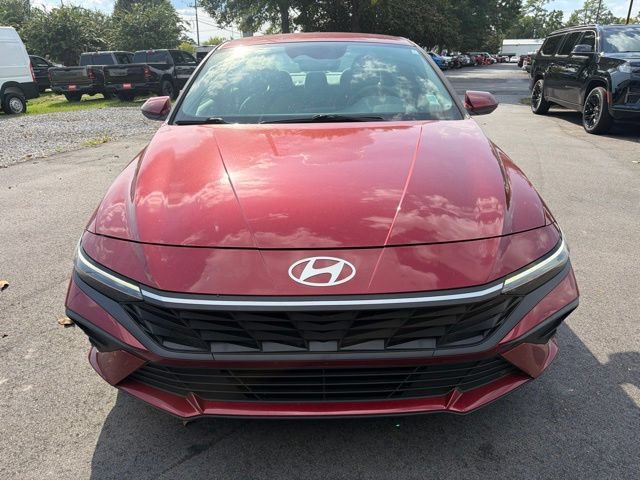 Used 2024 Hyundai Elantra SEL FWD image 9
