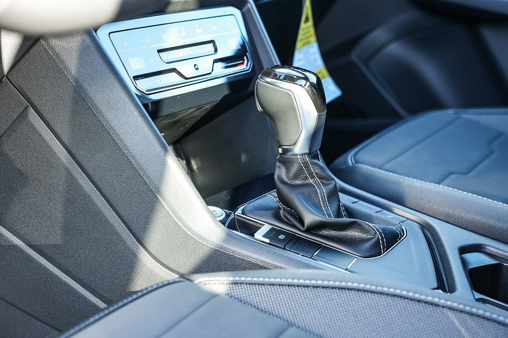 New 2026 Volkswagen Taos SE image 34