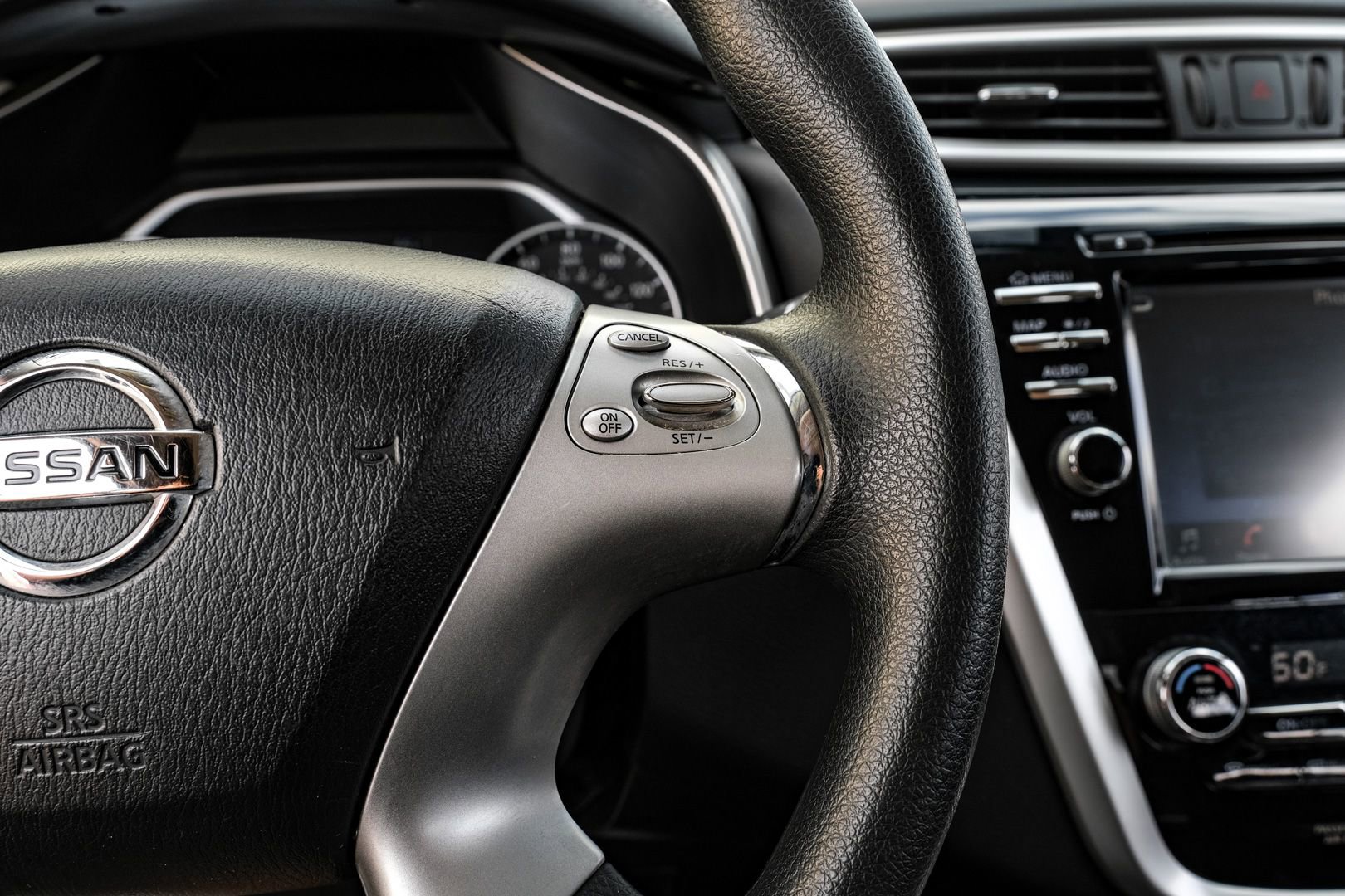 Used 2017 Nissan Murano S w/ Navigation Package image 16